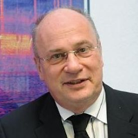 Prof. Dr.-Ing. Klaus Genuit